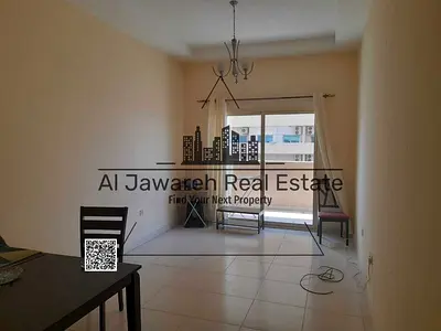 كود 2146  حالة العقار: للإيجار نوع العقار: شقة الموقع: أبراج الليليز – مدينة الإمارات –  عجمان  المساحة: 1040 قدم  مربع  تفاصيل  الشقة: شقة مميزة جدا