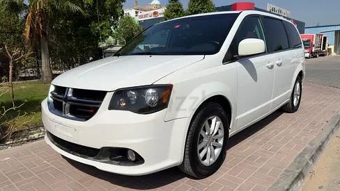 Low Priced !!! Excellent Condition Dodge Grand Caravan SXT Family Used 7 Seater For 12999Dhs Cash