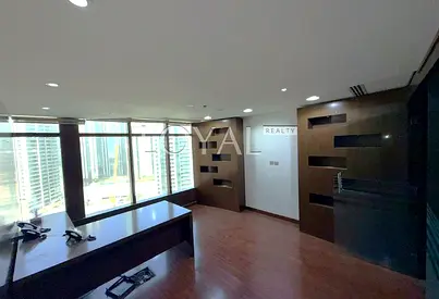 Fully Furnished | Burj Khalifa View | 6 Parking