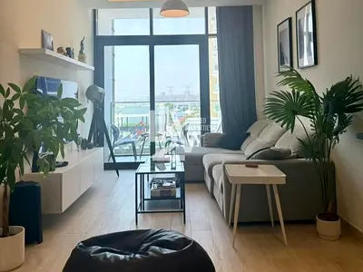 Fully Furnished | Stunning 2-Bed | Prime Location