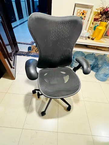 Herman Miller Mirra chair