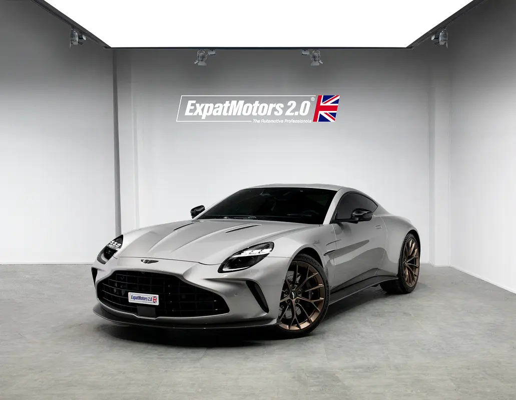 Aston Martin Vantage 2025 — photo 1 of 20