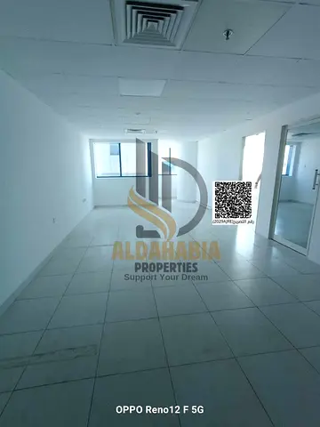 🏢 مكتب للإيجار – الفالكون
