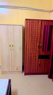 Nice room for rent in bur dubai only for single girls