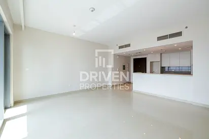 Huge Layout with Chiller Free | Vacant Apt