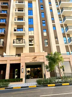 🏡 Luxury 2-Bedroom Apartment for Rent – Sea View – Maryam Island, Sharjah 🌊