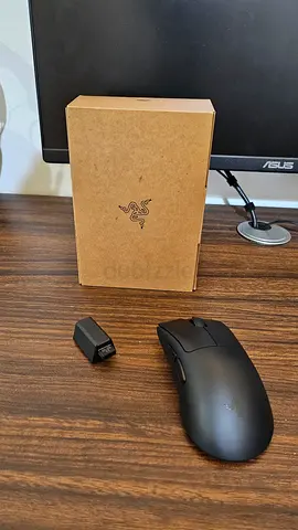 Razer deathadder v3 x hyperspeed wireless gaming mouse