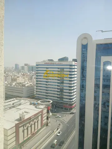 🏡 للإيجار – شقة غرفة وصالة فاخرة  في أرقى مناطق الشارقة