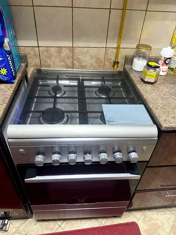 Cooking range