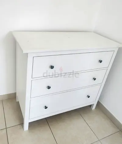 Ikea Hamnes chest of three drawers available in perfect condition
