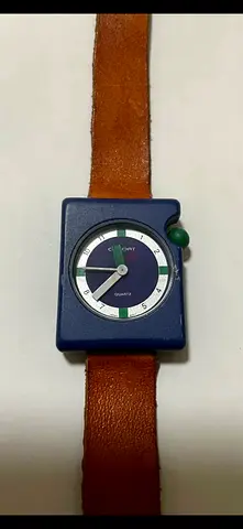 Vintage quirky square quartz wristwatch with brown leather strap