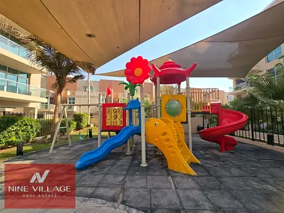 شقة بغرفة نوم واحدة | منطقة JVC 10 | شرفة | إطلالة على وسط المدينة