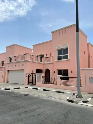 Amazing Location VERY NEAR TO MALL