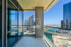 Bright Layout &amp; Canal Views - No Agency Fee