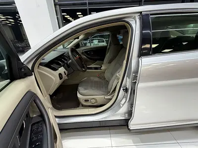 2012 FORD TAURUS 照片 8