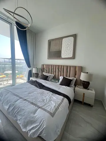 Modern Fully Furnished Available on June 1- Spacious