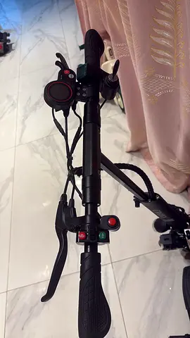 Used Electric Scooter — Good Working Condition, Foldable Handlebar
