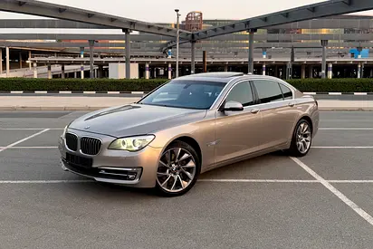 AGMC Service History / Low Mileage | BMW 740Li Luxury 2015 GCC Specifications ( Single Owner )