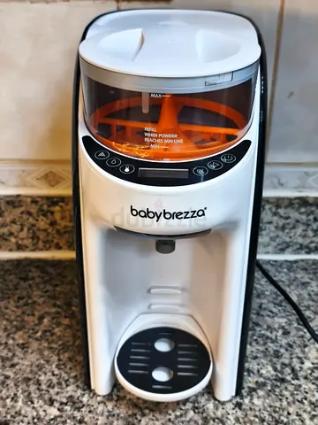 Baby Brezza Formula Pro (Automatic Formula Dispenser) - very good Condition