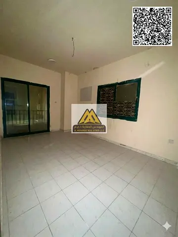 مساحات كبيرة | بلكونة باطلالة مفتوحة | تكييف سبليت | موقع مميز بالقرب من جميع الخدمات | سهل المخرج للشارقة ودبي