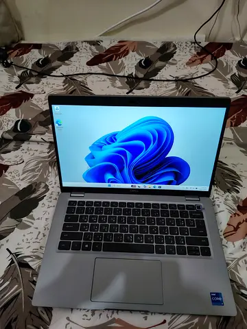 DELL LETITUDE 5400 CORE I7 11 GENERATION 12 GB RAM 256 GB SSD