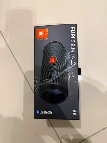 JBL portable flip essential 2 speaker