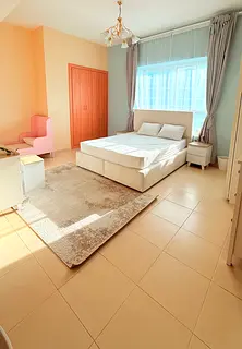 HIGH END FULLY FURNISHED MASTER SUITE, With All bills  Parking. 🅿️ - Move in 10 May.