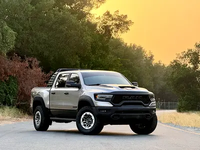 DODGE RAM TRX 6.2 L supercharged 2023 GCC  707hp Full option panoramic roof دودج رام TRX خليجي 2023