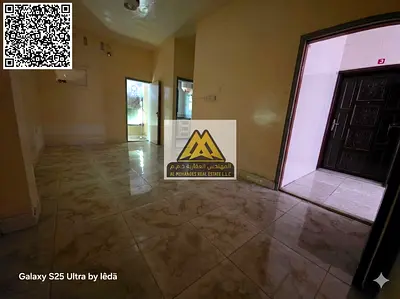 للإيجار السنوي استوديو طابق أرضي في الراشدية – شارع الميناء، عجمان، يتميز بموقع حيوي قريب من جميع الخدمات والمرافق.