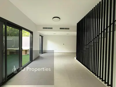 HOT OFFER 🔥 LUXURY AND VERY SPACIOUS 3BHK TOWNHOUSE WITH MADEROOM WITH ALL AMANITIES JUST 140K EASY PAYMENT PLAN