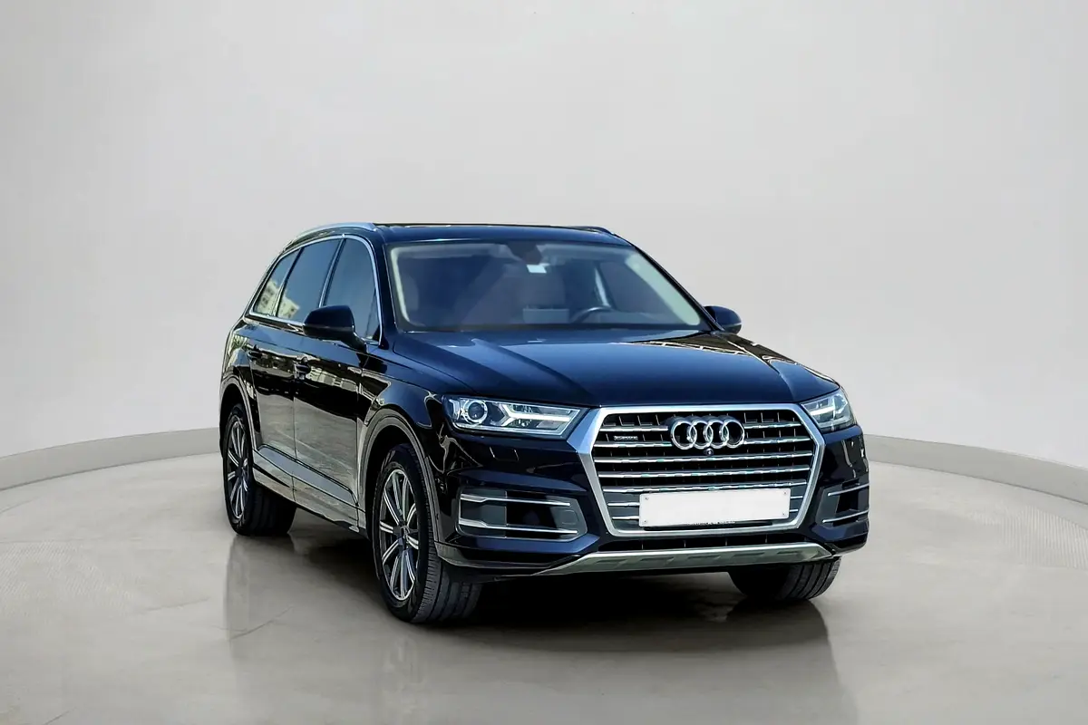 Audi Q7 2018 — photo 1 of 14