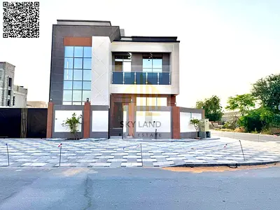 Corner unit facing a mosque and a main street. High-end finishing. Price includes transfer fees and air conditioning. Freehold ownership.