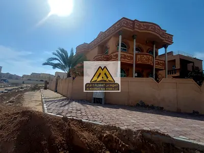 للإيجار فيلا في المويهات 1 عجمان بمساحة كبيرة وموقع مميز، مناسبة للعائلات الباحثة عن الراحة والخصوصية في منطقة هادئة وقريبة من جميع الخدمات.