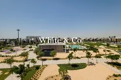 4BR Triplex | Direct Pool Backing | Corner