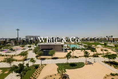 4BR Triplex | Direct Pool Backing | Corner
