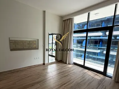BRAND NEW| READY TO MOVE| PRIME LOCATION