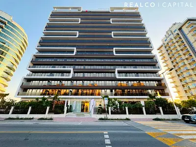 Brand New Studio Vacant High Floor