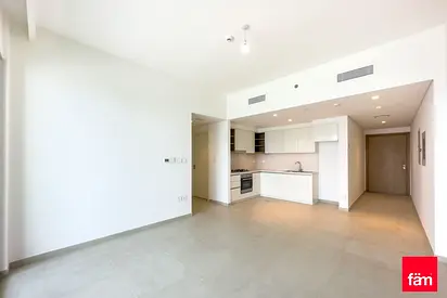 BALCONY OPEN VIEW GREAT LOCATION Chiller free