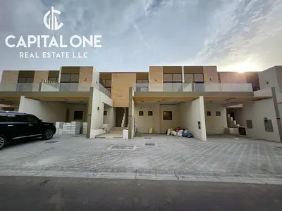 Spacious Layout | Middle Unit | Prime Location | Genuine Resale