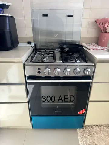 Stainless Steel 4-Burner Gas Stove with Oven - Good Condition Cooker, oven