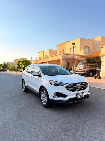 2022 Ford Edge SE AWD GCC Specs Under Warranty  Service Contract | Excellent Condition