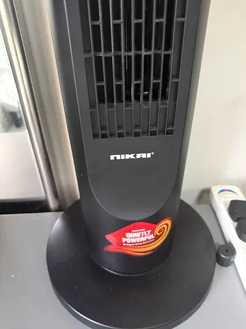Tower Fan - Standing Oscillating Fan in Good Condition. Nikai 36 Inch Tower Fan with Copper Motor Os