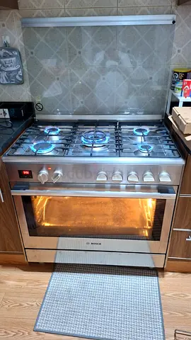 Bosch series 8 top gas oven electric stainless steel Cooker - good working condition