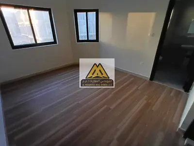 فرصة مميزة للسكن في واحدة من أرقى المناطق السكنية في الجرف 3، حيث تجمع هذه الشقة بين المساحة المريحة والموقع الحيوي القريب من جميع الخدمات،
