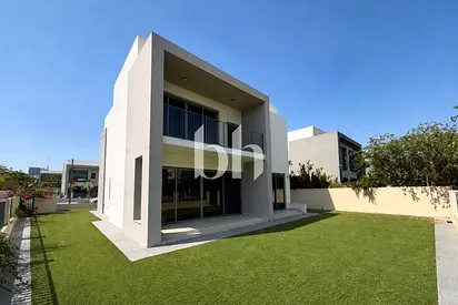 Corner Unit | Large Plot | Single Row