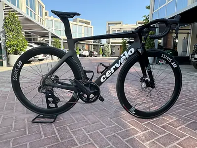 Cervélo S5 Ultegra Di2 – DT Swiss ARC 1400 Carbon Wheels – Like New hardly used