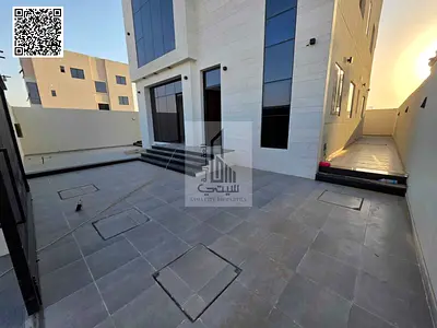 فيلا للبيع بالحليو موقع استراتيجي قرب شارع الشيخ محمد بن زايد بسعر مميز