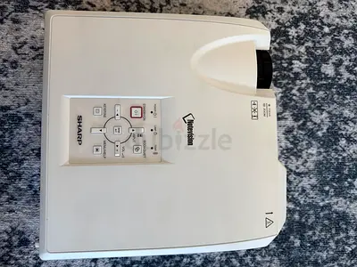 Perfect working sharp projector