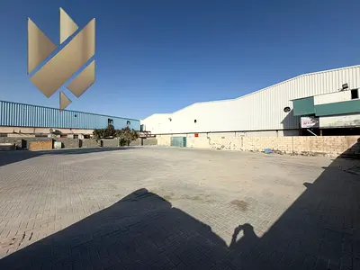 Yard Ind 13 10000 sqft 54kW power office ready