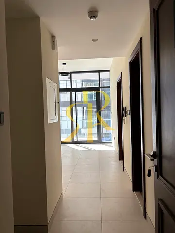 SPACIOUS 2BR | 3 BATHS | LARGE LAYOUT | PRIME CENTRAL | AL SATWA (JGC)